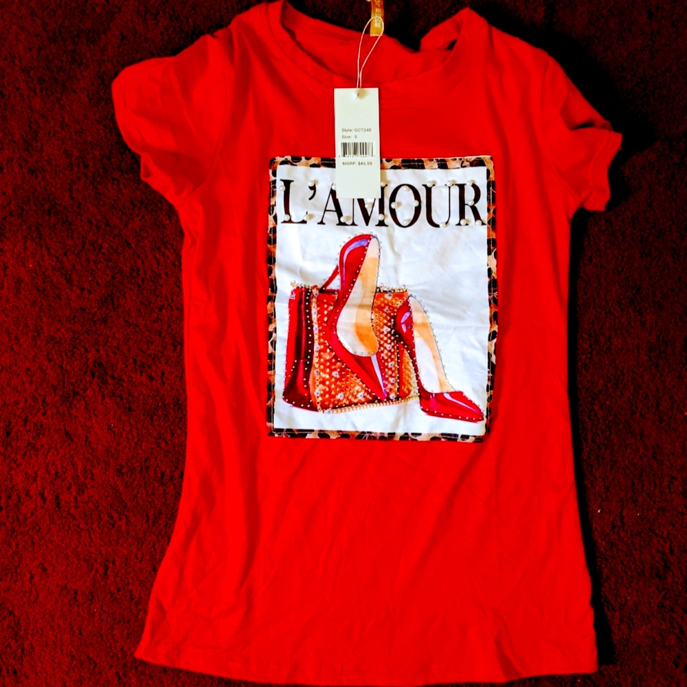 Emme Jordan L'AMOUR Tee (RED) Graphic T-Shirt